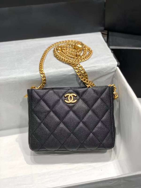 Zivas Charm Modern Minimalist Look Luxury Handbag (Elevated Accessory Essential) – Front View
