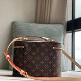  Everyday everyday bag carried on shoulder