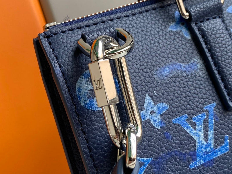 Handle and strap detail of elevated premium women's handbag – women's luxury accessory