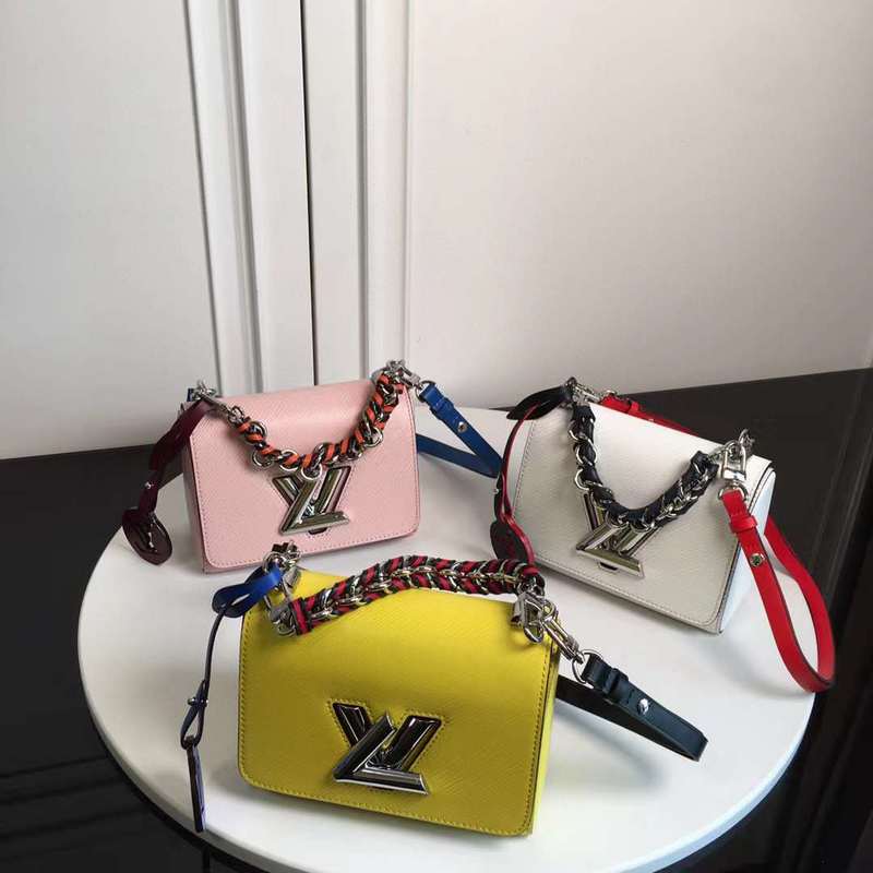 Front view of structured polished women's handbag – women's everyday handbag