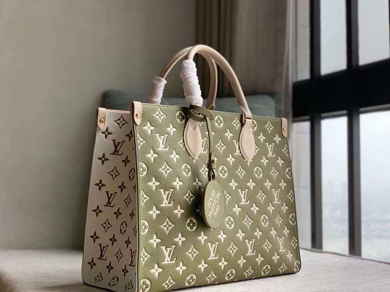 Close-up detail of statement chic women's handbag – women's everyday handbag