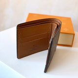 Close-up detail of refined structured women's handbag – women's everyday handbag