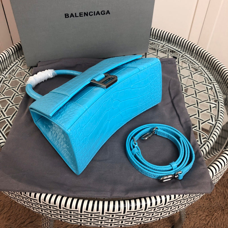 Back view of modern structured women's handbag – women's luxury handbag