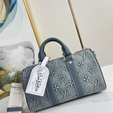  top-handle bag interior and compartment view