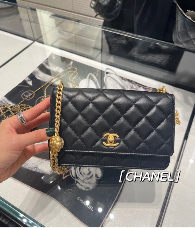  handbag, mid everyday style, image 1