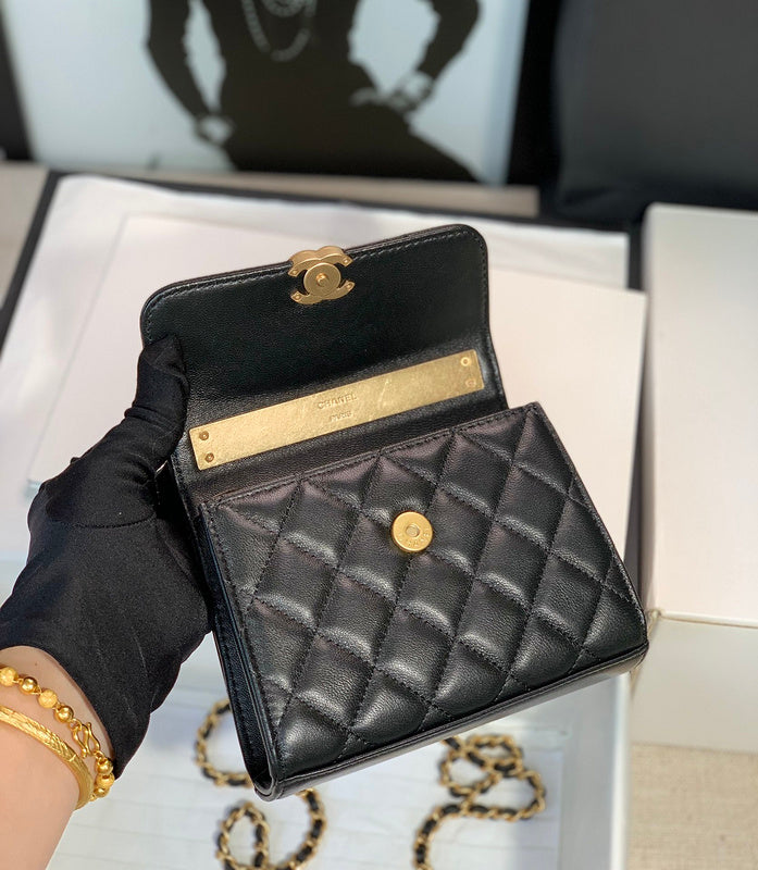  compact purse view 6