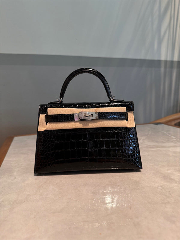 Minimalist bag shown from front angle