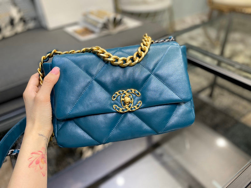  women's handbag, mid design, view 5