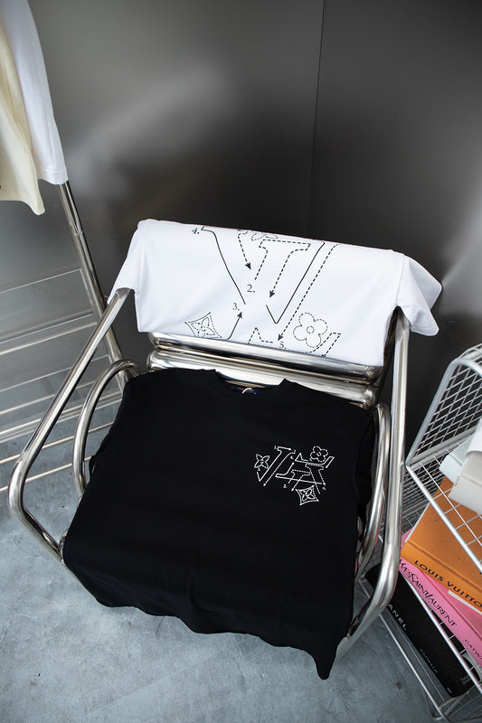 Side profile of Louis Vuitton cotton t-shirt with relaxed-fit cut