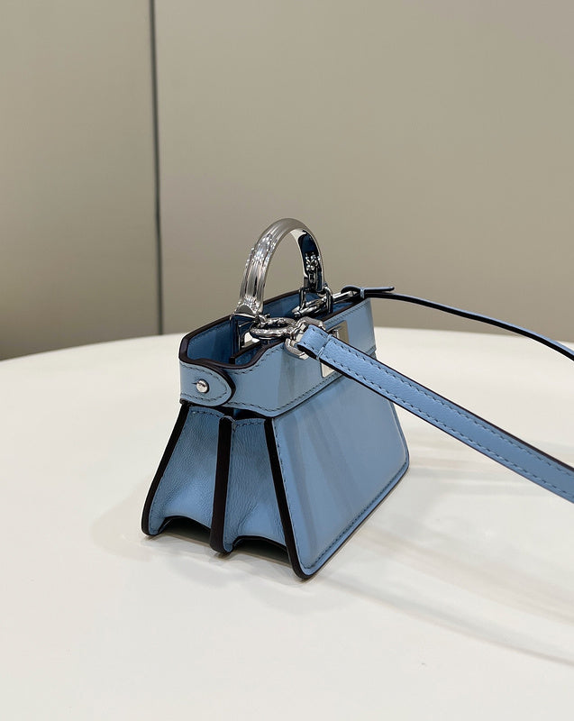 Ziva's Charm handbag – product shot (10cm*8.5cm*12cm)