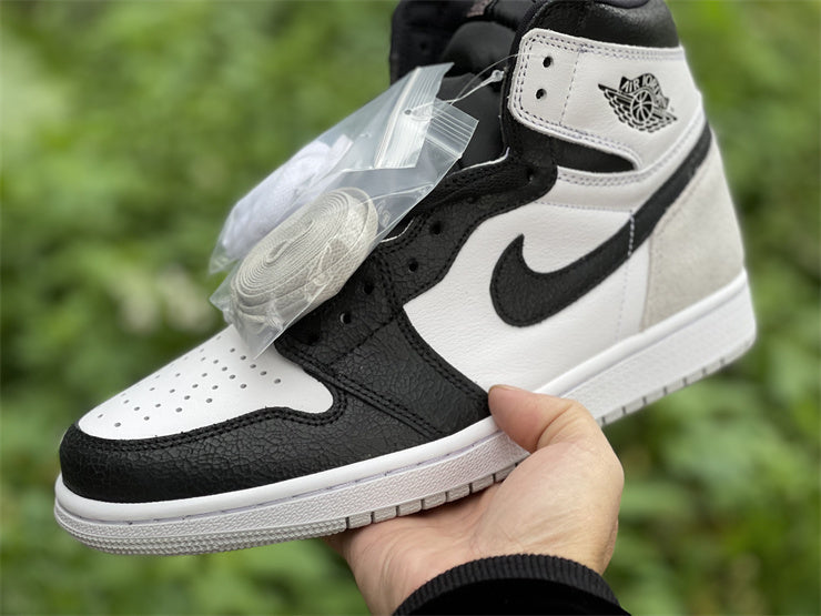 Nike Men's & Women's Iconic Street Trainers — Style 263 interior view