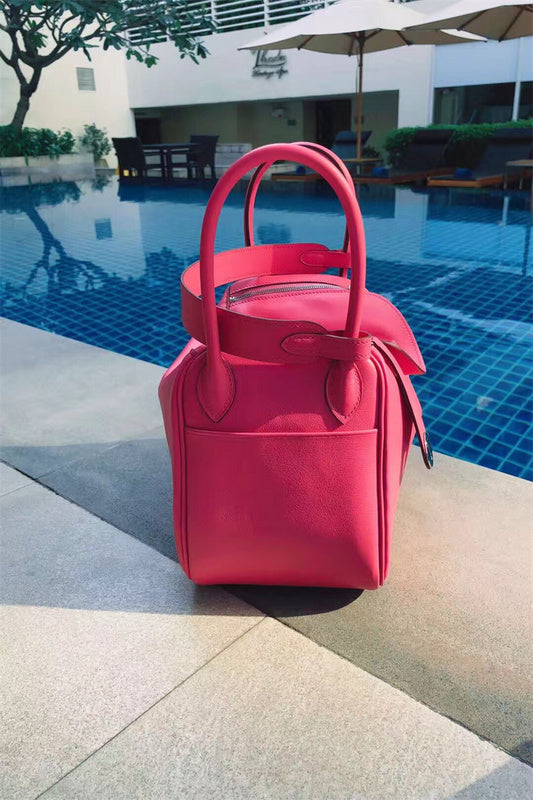  structured bag interior and compartment view
