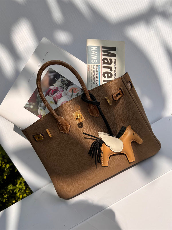  refined structured bag detail view showing craftsmanship 8