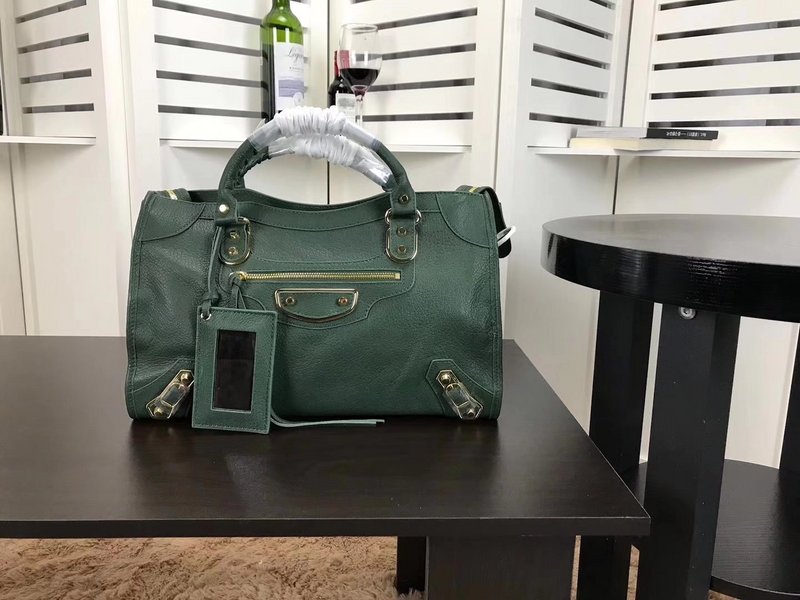 Side profile of premium signature women's handbag – women's everyday handbag