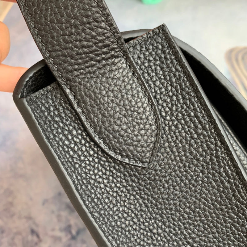 Sleek bag women's premium everyday handbag