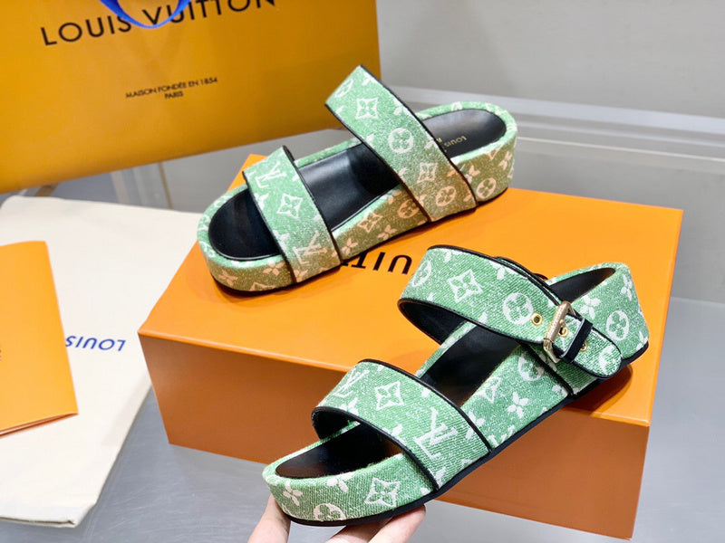 Louis Vuitton shoes Style 370 - texture and material detail