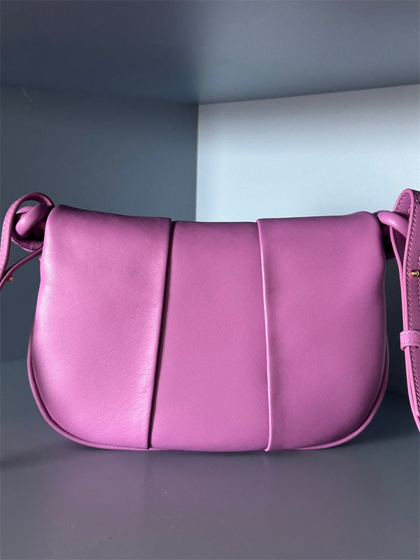 Ziva's Charm handbag – detail view (25cm*17cm*8cm)