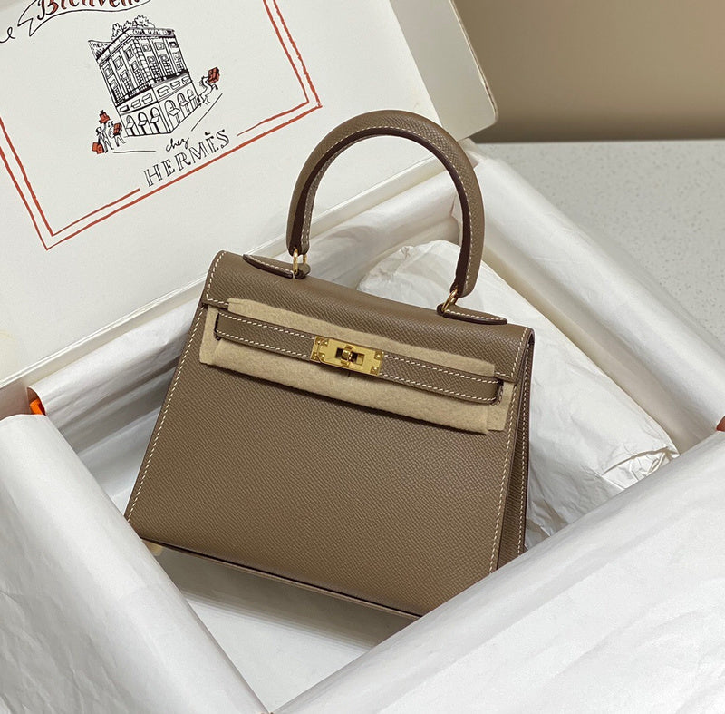 Chic bag shown from front angle