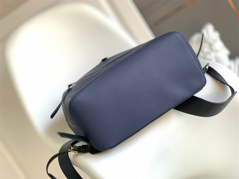 Ziva's Charm handbag – front view (33cm*44.5cm*19cm)