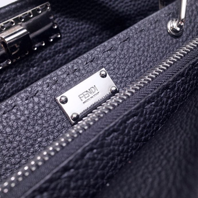 Ziva's Charm handbag – interior view (38cm*33cm*16cm)