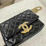  mid purse view 9