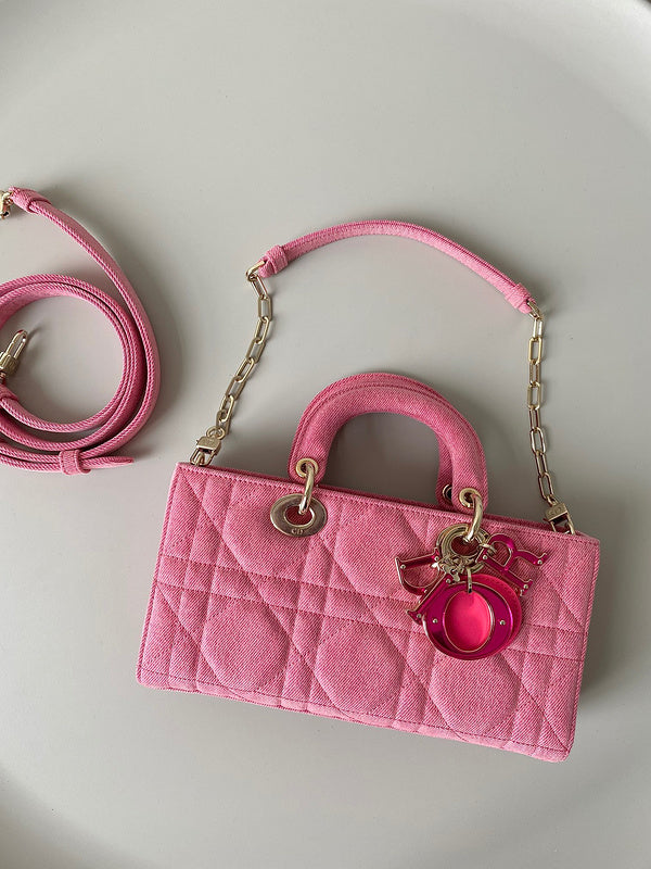 Side profile of refined elevated women's handbag – women's designer-style accessory