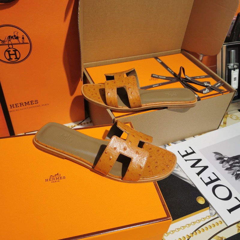 Hermes sandals Style 129 - close-up of refined designer finish