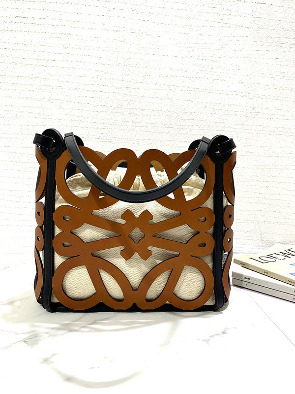 Ziva's Charm handbag – angled view (32cm*12cm*25.5cm)
