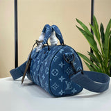  handbag interior and compartment view