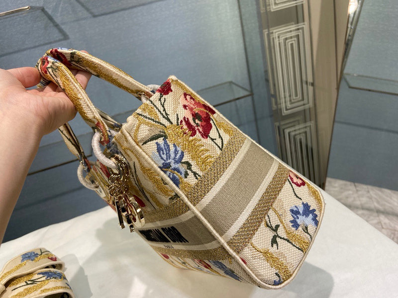 Handle and strap detail of signature chic women's handbag – women's designer-style accessory