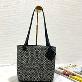 Ziva's Charm handbag – front view (21cm*10cm*22cm)