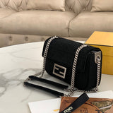 Ziva's Charm handbag – close-up view (Standard Size)