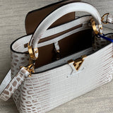  tote bag interior and compartment view 9