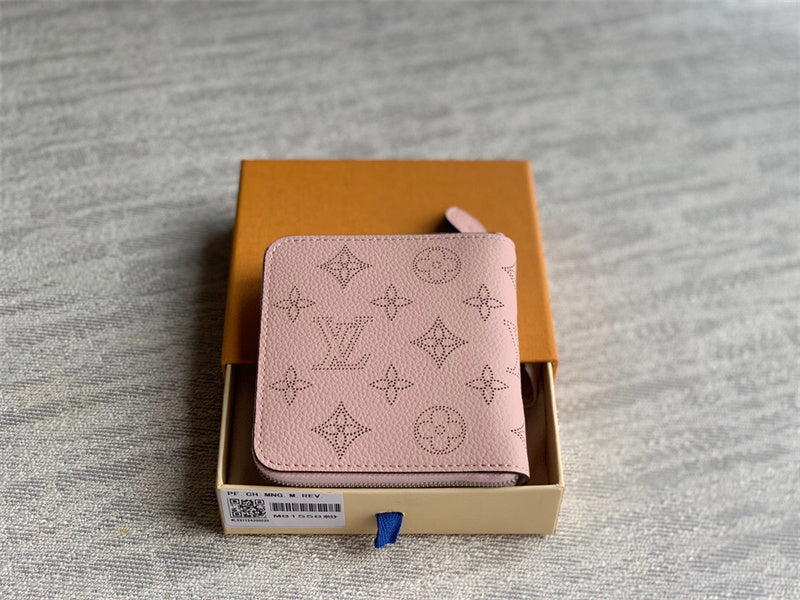  Sleek everyday bag front view 19