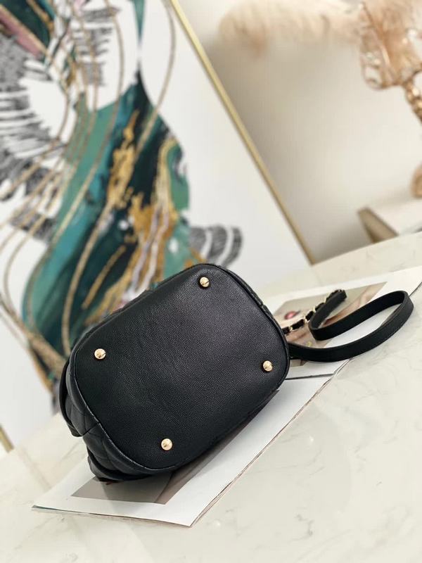 Zivas Charm Elevated Essentials Fashion Handbag (Everyday Luxury Essential) – Interior View