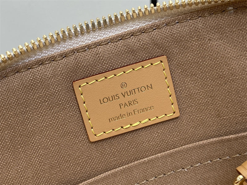  top-handle bag interior and compartment view 15