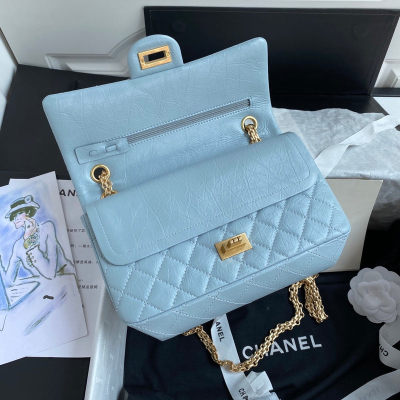 Zivas Charm Versatile Design Luxury Handbag (Designer-Inspired Craftsmanship) – Lifestyle Shot
