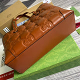 Styled lifestyle shot of modern everyday-luxe women's handbag – women's designer-style accessory