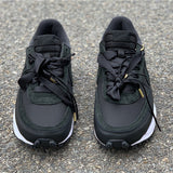 Nike Men's & Women's Premium Low-Top Trainers — Style 025 detail view