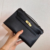  Effortless crossbody bag front view 25