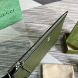 Close-up detail of structured everyday-luxe women's handbag – women's statement bag