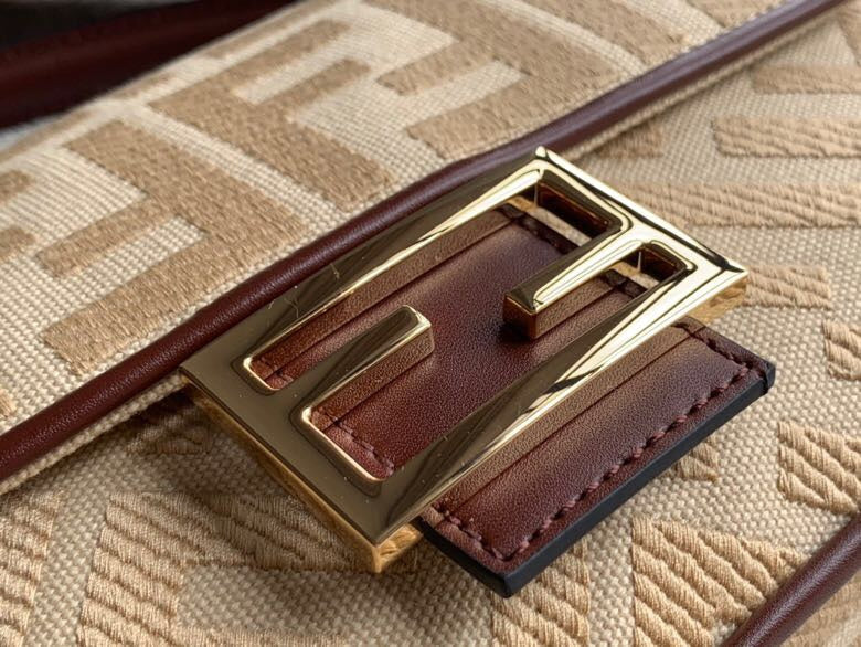 Ziva's Charm handbag – side angle view (26cm*6cm*15cm)