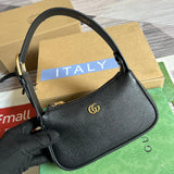 Handle and strap detail of refined premium women's handbag – women's premium purse