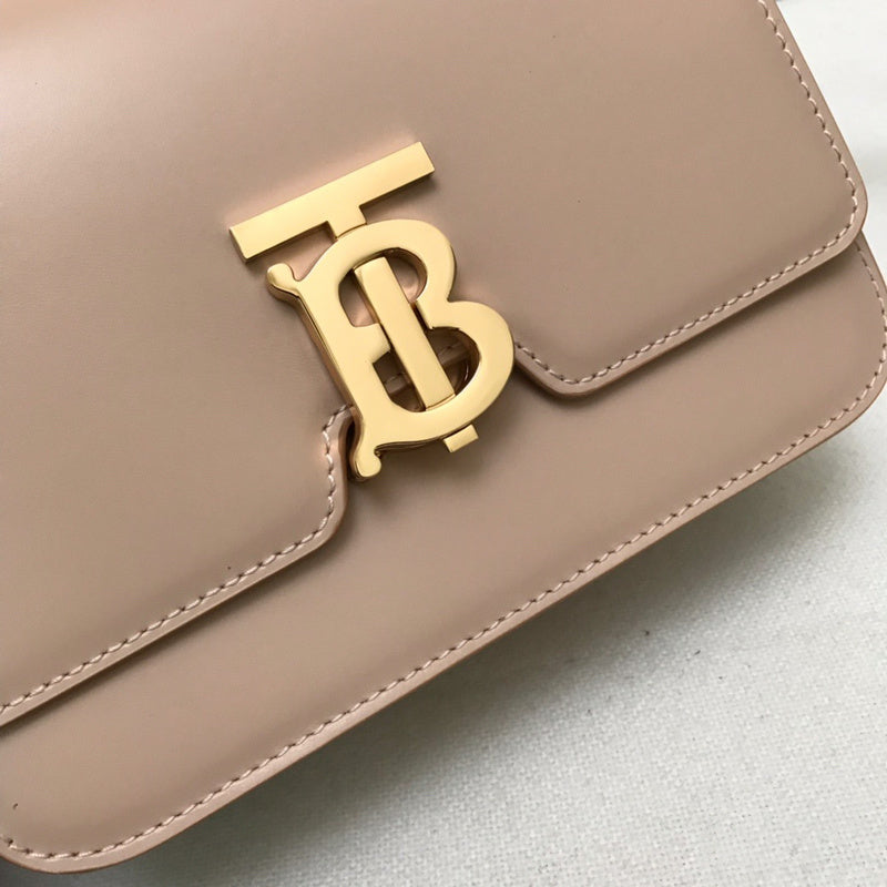 Ziva's Charm handbag – close-up view (one versatile size)