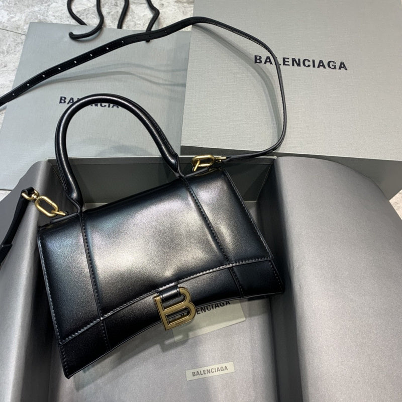 Sleek Premium PU Leather Handbag - Versatile Everyday Design | Women's Premium Handbag #679 - front view (image 1) of designer-inspired handbag
