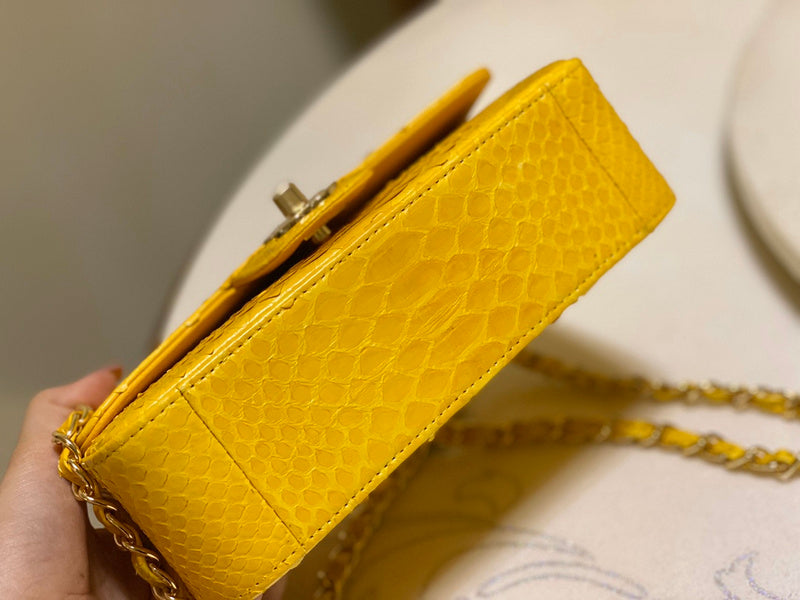  women's handbag, versatile design, view 5