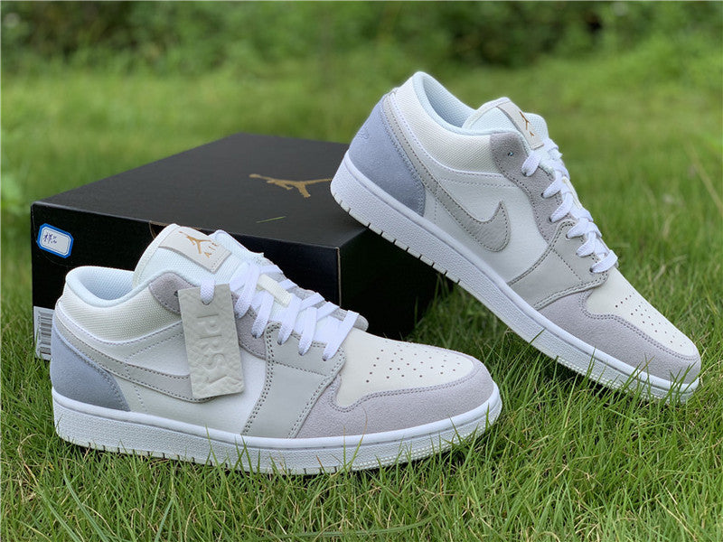 Nike Men's & Women's Premium Low-Top Trainers — Style 049 front view