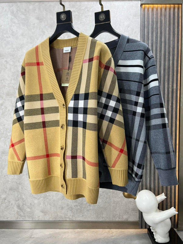 Side profile view of Burberry luxury piece style No.340