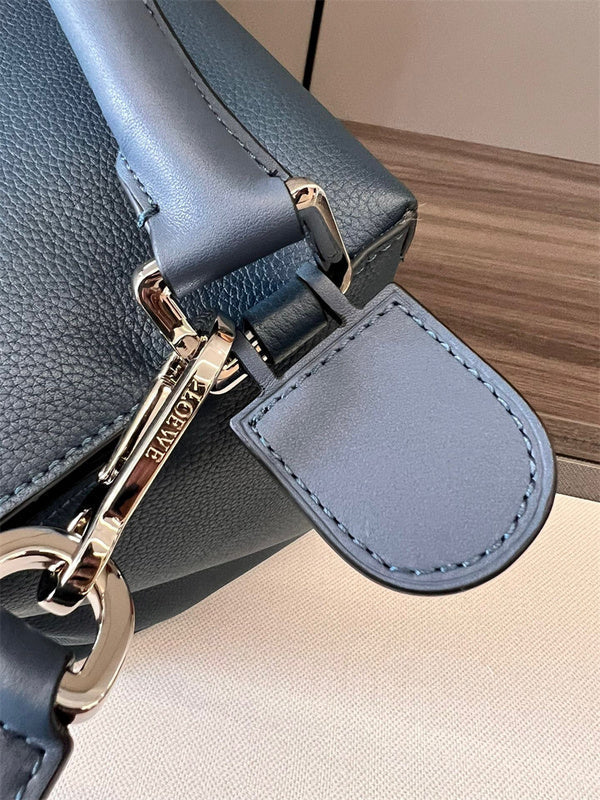 Ziva's Charm handbag – carry view (36.5cm*19cm*23cm)