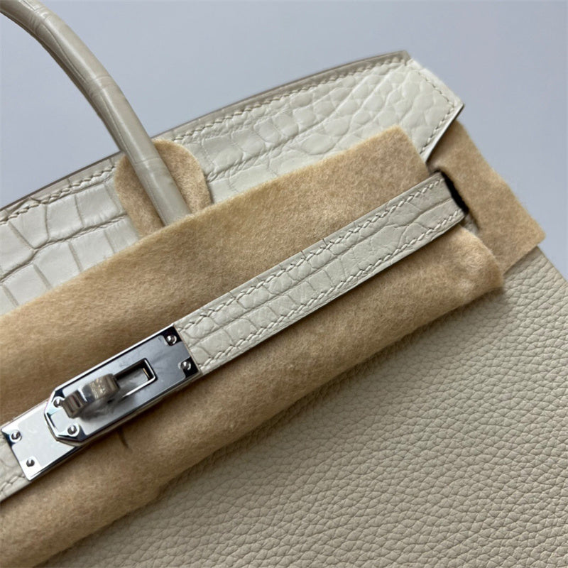Interior view of crisp premium bag